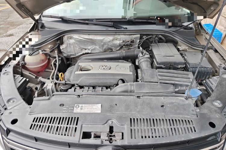 Used Volkswagen Tiguan 2016 300TSI Automatic Two-Wheel Drive Trend Edition Engine Bay