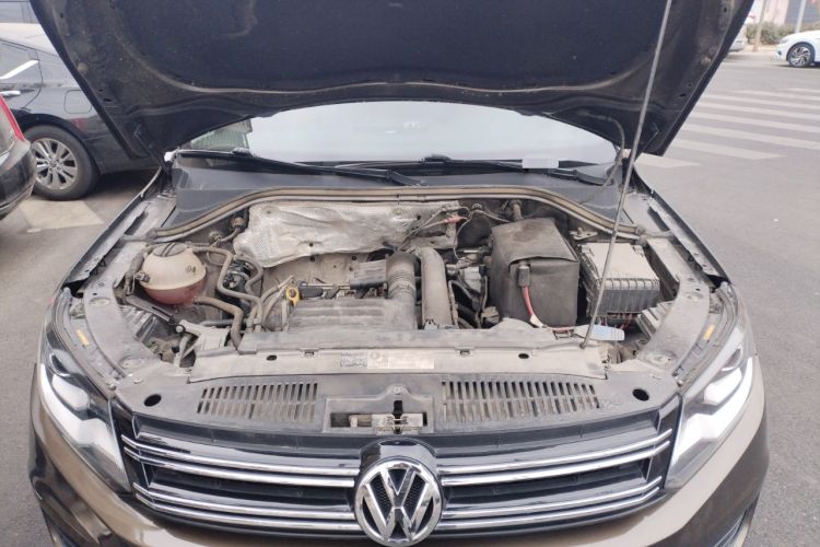 Used Volkswagen Tiguan 2016 280TSI Automatic Two-Wheel-Drive Silk Road Style Edition Engine Bay