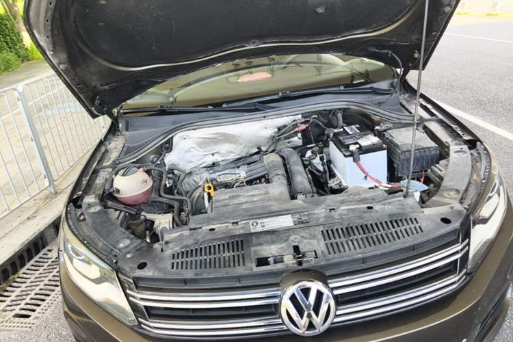 Used Volkswagen Tiguan 2016 280TSI Automatic Two-Wheel-Drive Silk Road Style Edition Engine Bay Right