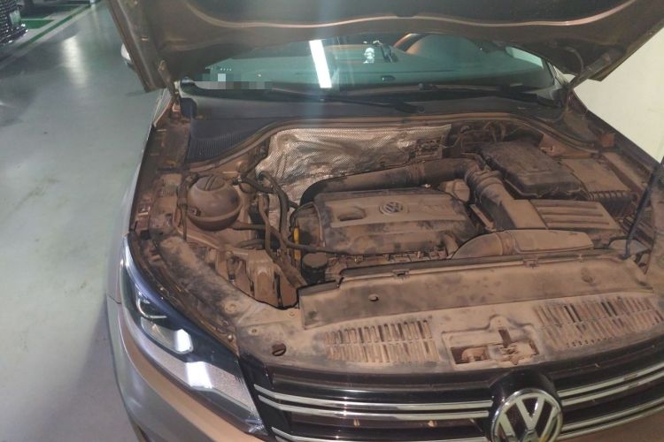 Used Volkswagen Tiguan 2016 300TSI Automatic All-Wheel Drive Fashion Vision Edition Engine Bay Right