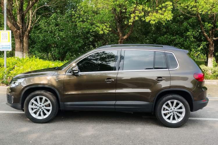 Used Volkswagen Tiguan 2016 280TSI Automatic Two-Wheel-Drive Silk Road Style Edition Exterior 3