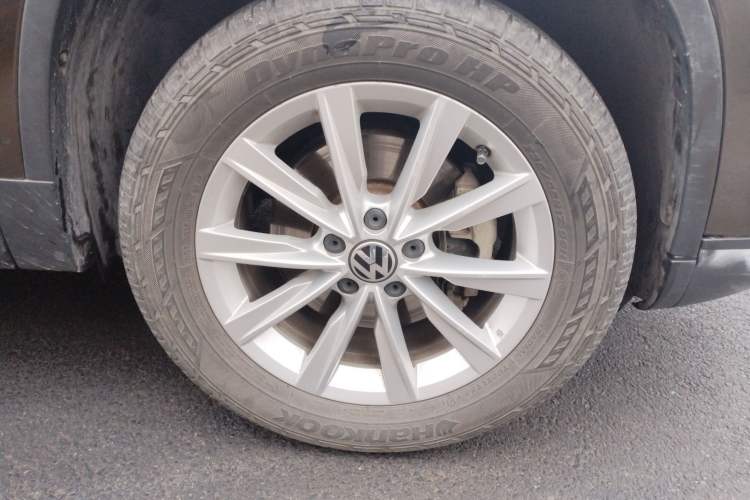 Used Volkswagen Tiguan 2016 280TSI Automatic Two-Wheel-Drive Silk Road Style Edition Exterior 4
