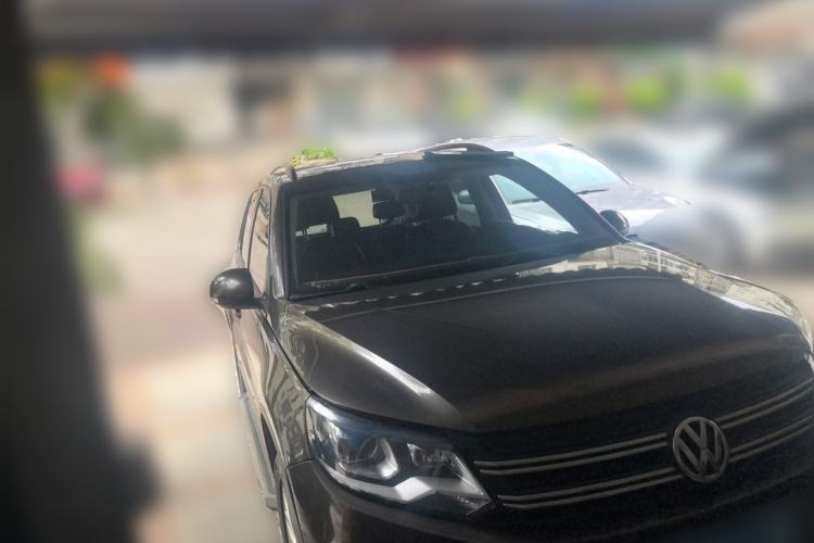 Used Volkswagen Tiguan 2016 280TSI Automatic Two-Wheel-Drive Silk Road Style Edition Front Right 45 Deg