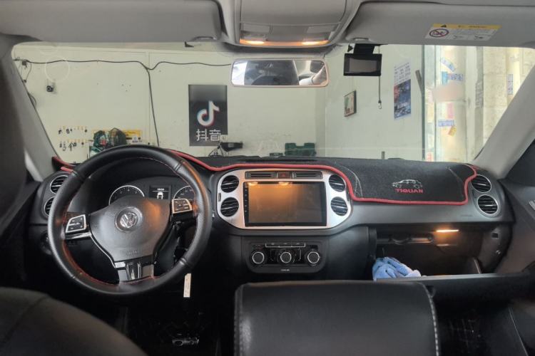 Used Volkswagen Tiguan 2016 280TSI Automatic Two-Wheel-Drive Silk Road Style Edition Headliner