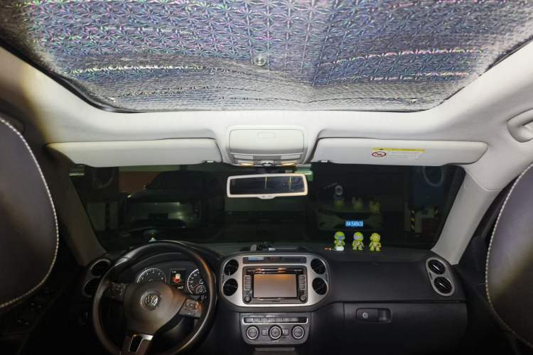 Used Volkswagen Tiguan 2016 300TSI Automatic Two-Wheel Drive Luxury Edition Headliner