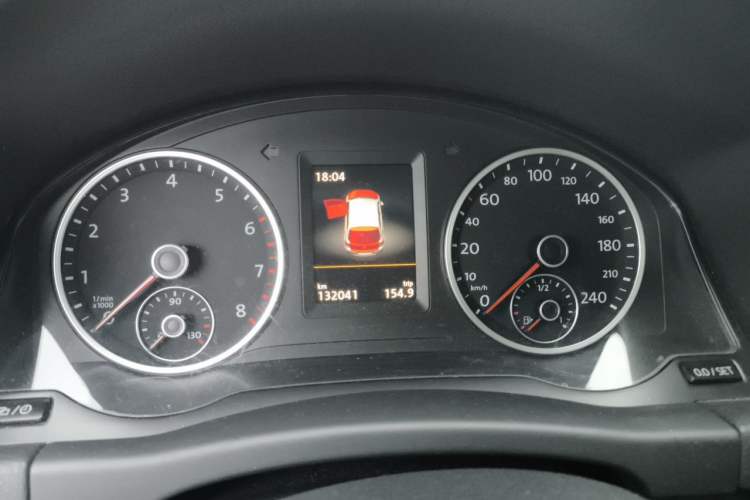 Used Volkswagen Tiguan 2016 2.0 TSI Four-Wheel Drive Standard Version Instrument Cluster