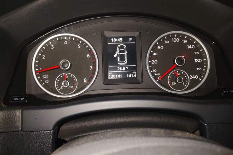 Used Volkswagen Tiguan 2016 300TSI Automatic Two-Wheel Drive Trend Edition Instrument Cluster
