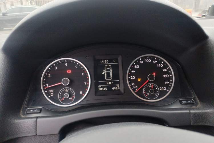 Used Volkswagen Tiguan 2016 280TSI Automatic Two-Wheel-Drive Silk Road Style Edition Instrument Cluster