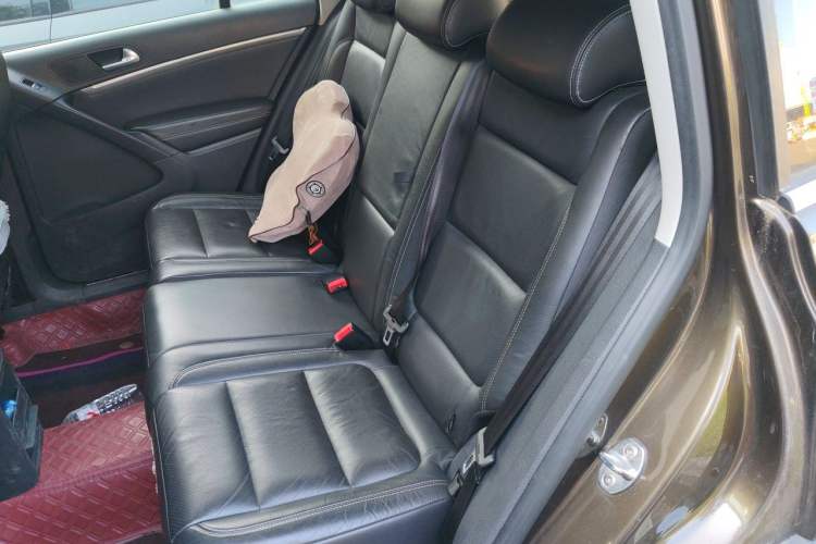 Used Volkswagen Tiguan 2016 300TSI Automatic Two-Wheel Drive Luxury Edition Left Rear Seat