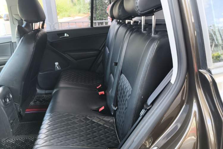 Used Volkswagen Tiguan 2016 280TSI Automatic Two-Wheel-Drive Silk Road Style Edition Left Rear Seat