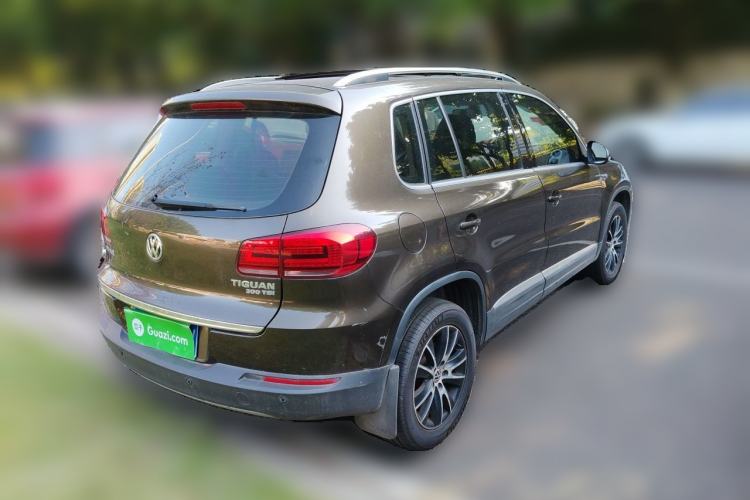 Used Volkswagen Tiguan 2016 300TSI Automatic Two-Wheel Drive Luxury Edition Rear Right 45 Deg