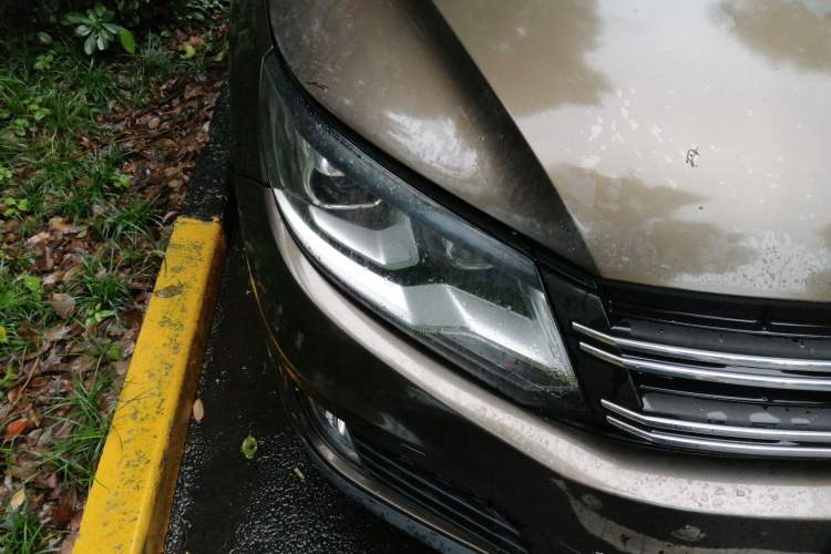 Used Volkswagen Tiguan 2016 300TSI Automatic Two-Wheel Drive Trend Edition Right Front Headlight