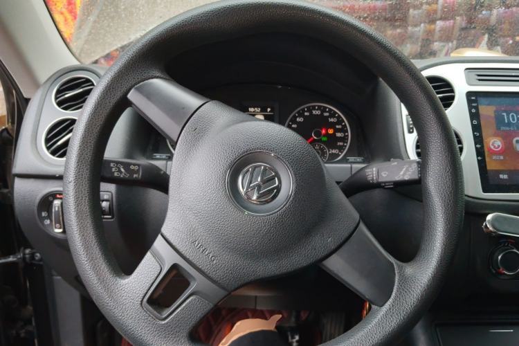 Used Volkswagen Tiguan 2016 280TSI Automatic Two-Wheel-Drive Silk Road Style Edition Steering Wheel