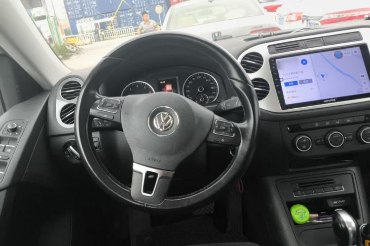 Used Volkswagen Tiguan 2016 2.0 TSI Four-Wheel Drive Standard Version Steering Wheel