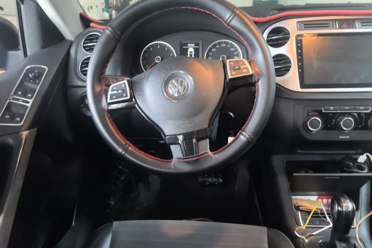 Used Volkswagen Tiguan 2016 280TSI Automatic Two-Wheel-Drive Silk Road Style Edition Steering Wheel