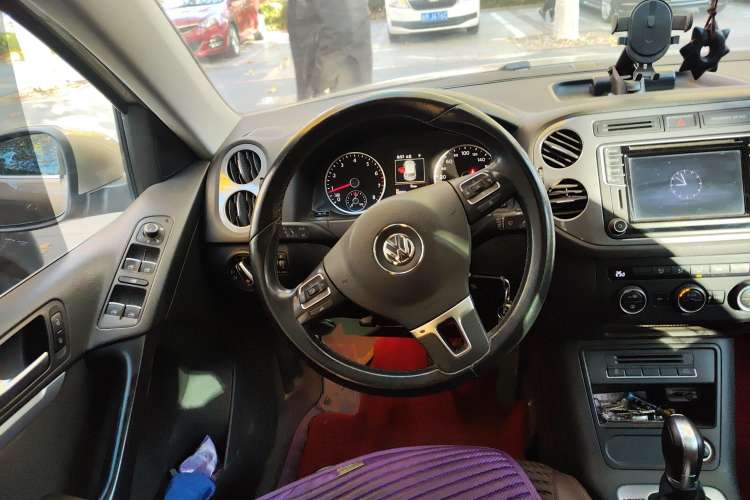 Used Volkswagen Tiguan 2016 2.0 TSI Four-Wheel Drive Standard Version Steering Wheel