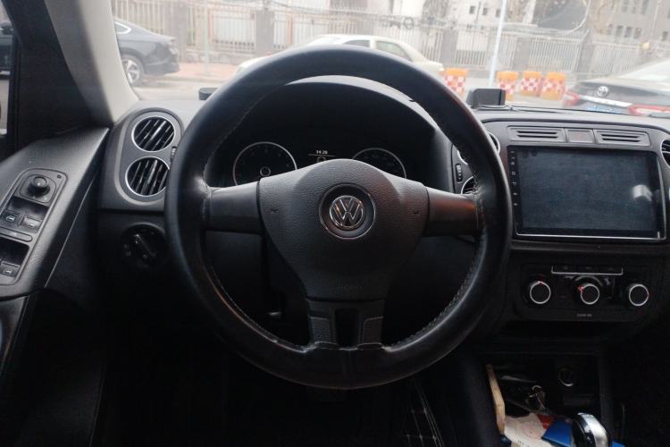 Used Volkswagen Tiguan 2016 280TSI Automatic Two-Wheel-Drive Silk Road Style Edition Steering Wheel