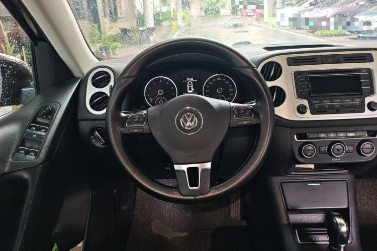Used Volkswagen Tiguan 2016 280TSI Automatic Two-Wheel Drive Silk Road Comfort Edition Steering Wheel