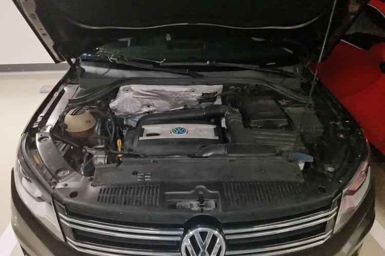 Used Volkswagen Tiguan 2016 300TSI Automatic Two-Wheel Drive Comfort Edition Engine Bay