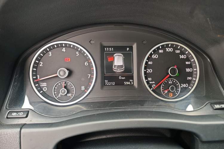 Used Volkswagen Tiguan 2016 300TSI Automatic Two-Wheel Drive Luxury Edition Instrument Cluster