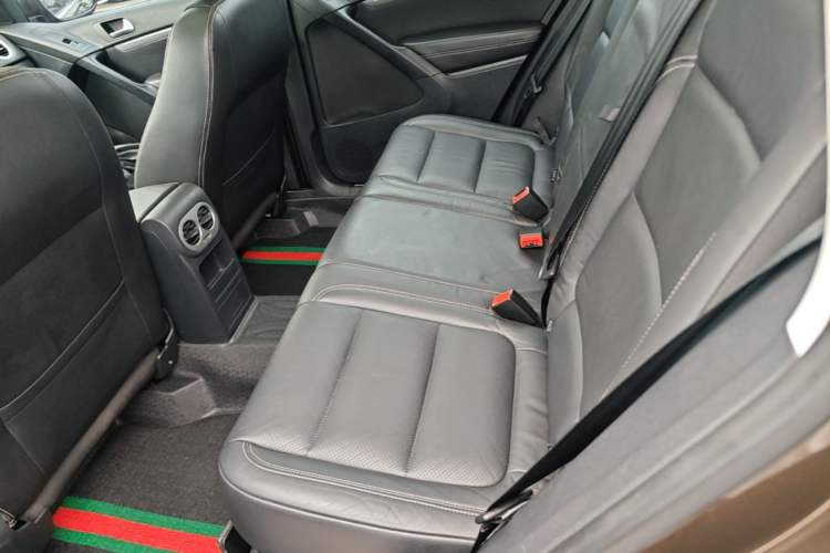 Used Volkswagen Tiguan 2016 300TSI Automatic Two-Wheel Drive Luxury Edition Left Rear Seat