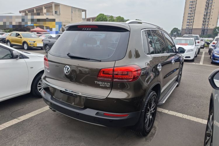 Used Volkswagen Tiguan 2016 300TSI Automatic Two-Wheel Drive Luxury Edition Rear Right 45 Deg