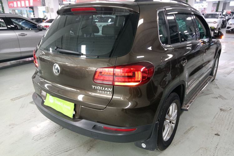Used Volkswagen Tiguan 2016 300TSI Automatic Two-Wheel Drive Trend Edition Rear Right 45 Deg