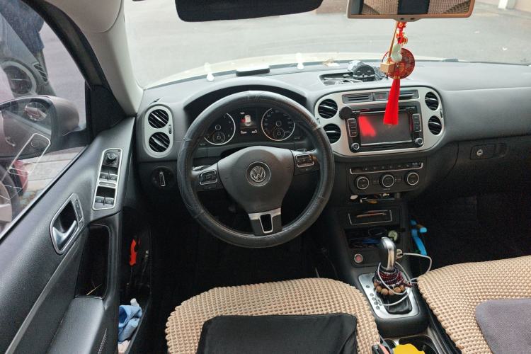 Used Volkswagen Tiguan 2016 300TSI Automatic Two-Wheel Drive Luxury Edition Steering Wheel