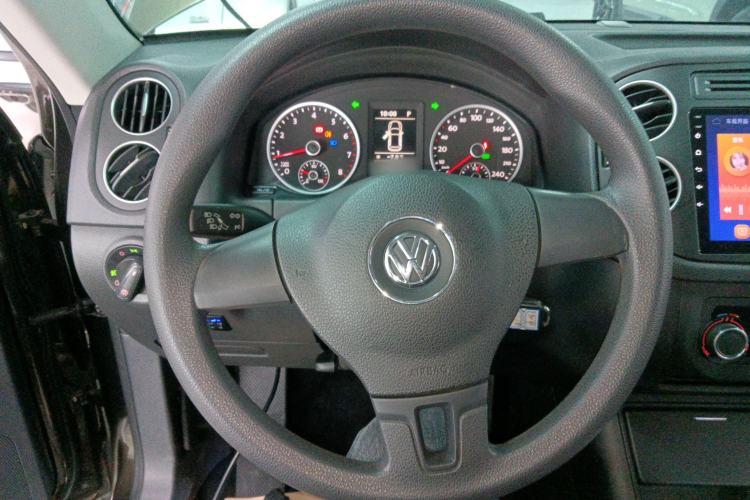 Used Volkswagen Tiguan 2016 300TSI Automatic Two-Wheel Drive Trend Edition Steering Wheel