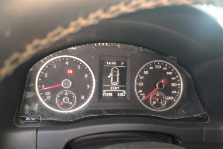 Used Volkswagen Tiguan 2016 300TSI Automatic Two-Wheel Drive Trend Edition Instrument Cluster