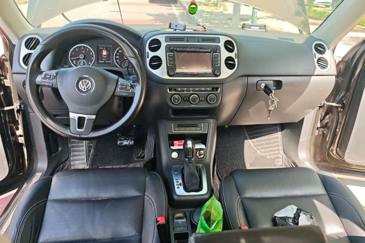 Used Volkswagen Tiguan 2016 300TSI Automatic Two-Wheel Drive Luxury Edition Center Console