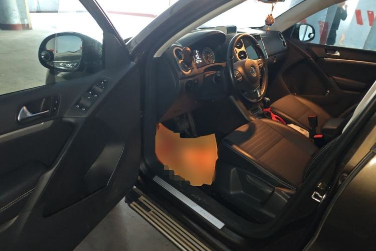 Used Volkswagen Tiguan 2016 300TSI Automatic All-Wheel Drive Fashion Vision Edition Driver Seat