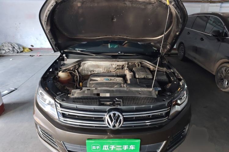 Used Volkswagen Tiguan 2016 300TSI Automatic All-Wheel Drive Fashion Vision Edition Engine Bay