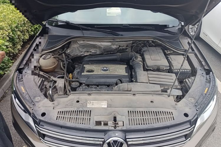 Used Volkswagen Tiguan 2016 300TSI Automatic Two-Wheel Drive Luxury Edition Engine Bay