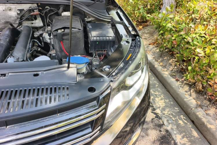 Used Volkswagen Tiguan 2016 280TSI Automatic Two-Wheel Drive Silk Road Comfort Edition Engine Bay Left