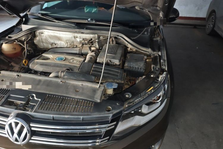 Used Volkswagen Tiguan 2016 300TSI Automatic All-Wheel Drive Fashion Vision Edition Engine Bay Left