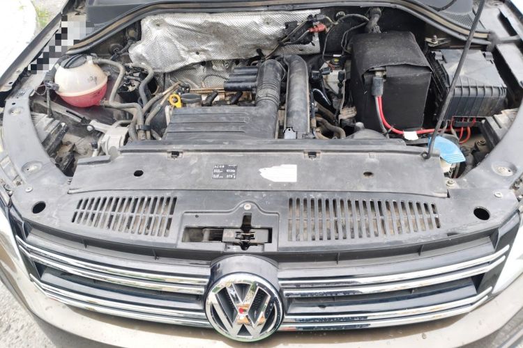 Used Volkswagen Tiguan 2016 280TSI Automatic Two-Wheel-Drive Silk Road Style Edition Engine Bay