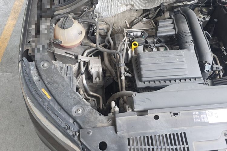 Used Volkswagen Tiguan 2016 280TSI Automatic Two-Wheel-Drive Silk Road Style Edition Engine Bay Right
