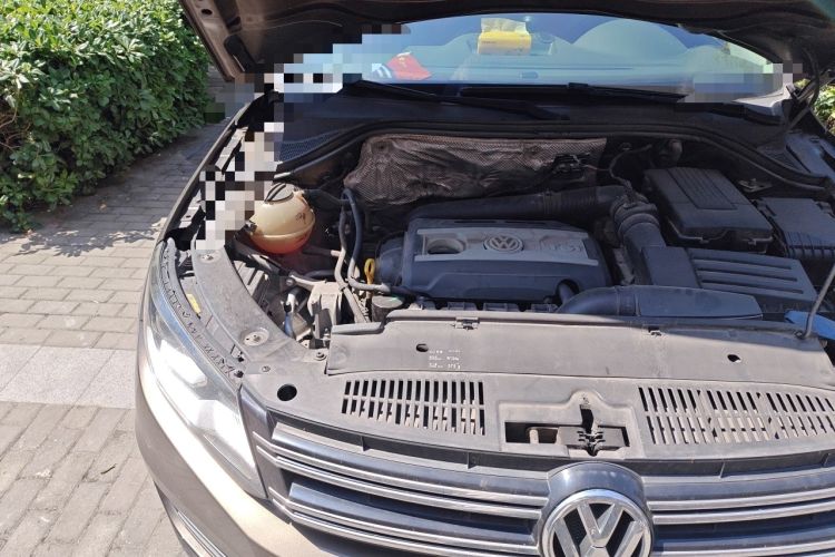 Used Volkswagen Tiguan 2016 300TSI Automatic All-Wheel Drive Luxury Edition Engine Bay Right