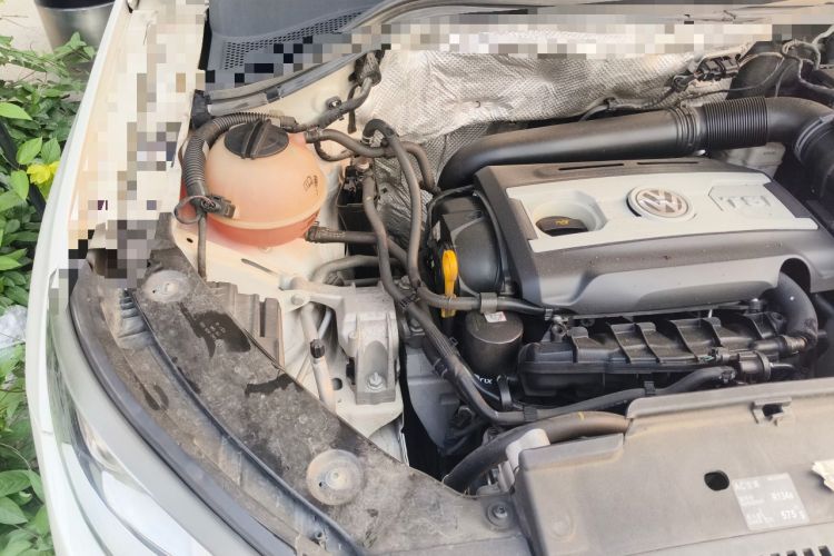 Used Volkswagen Tiguan 2016 300TSI Automatic Two-Wheel Drive Comfort Edition Engine Bay Right