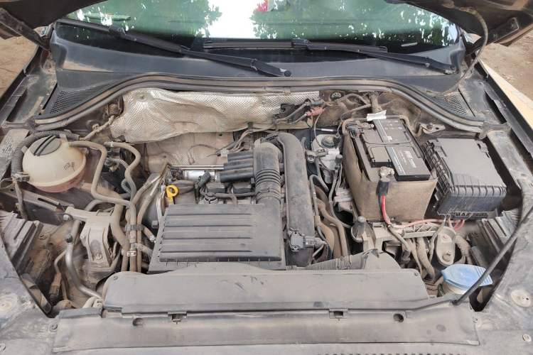 Used Volkswagen Tiguan 2016 280TSI Automatic Two-Wheel-Drive Silk Road Style Edition Engine Bay