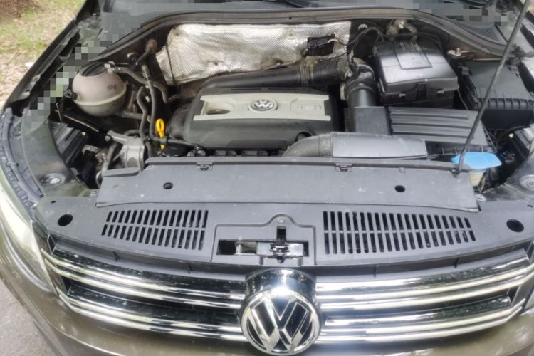 Used Volkswagen Tiguan 2016 300TSI Automatic All-Wheel Drive Luxury Edition Engine Bay