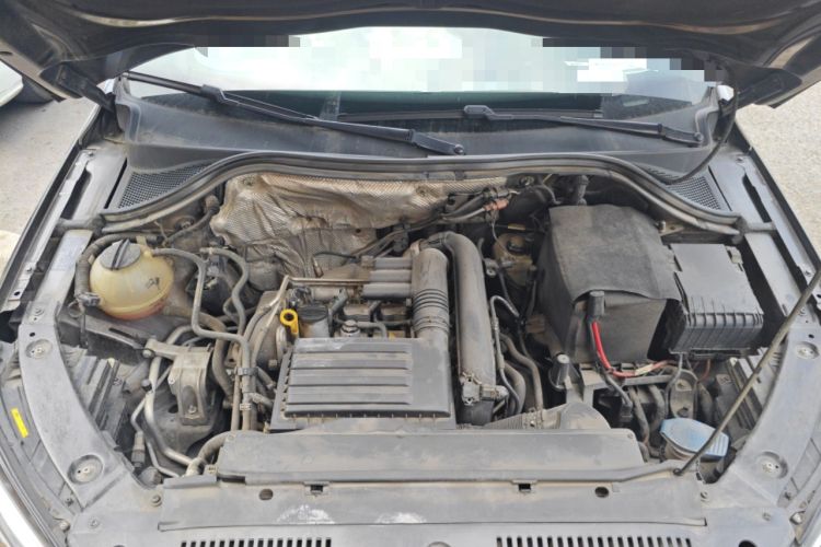 Used Volkswagen Tiguan 2016 280TSI Automatic Two-Wheel Drive Silk Road Comfort Edition Engine Bay