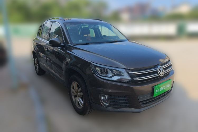 Used Volkswagen Tiguan 2016 300TSI Automatic Two-Wheel Drive Trend Edition Front Right 45 Deg