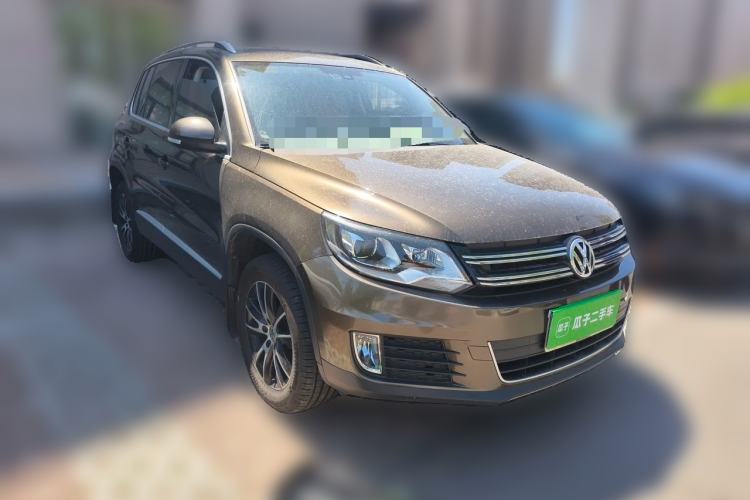 Used Volkswagen Tiguan 2016 300TSI Automatic Two-Wheel Drive Luxury Edition Front Right 45 Deg