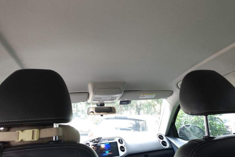 Used Volkswagen Tiguan 2016 300TSI Automatic Two-Wheel Drive Comfort Edition Headliner