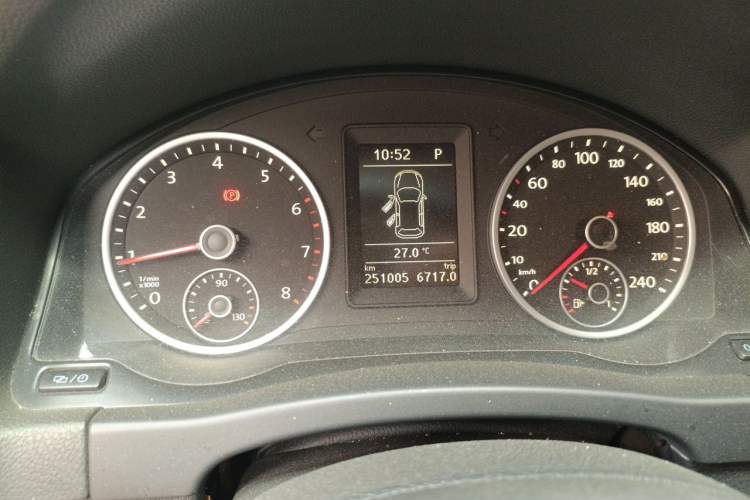 Used Volkswagen Tiguan 2016 300TSI Automatic Two-Wheel Drive Comfort Edition Instrument Cluster