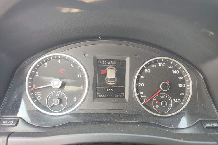 Used Volkswagen Tiguan 2016 300TSI Automatic Two-Wheel Drive Luxury Edition Instrument Cluster