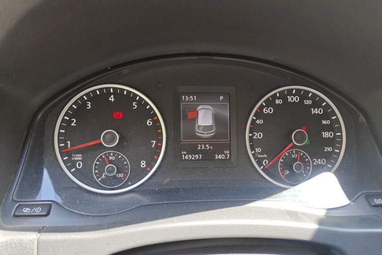 Used Volkswagen Tiguan 2016 300TSI Automatic All-Wheel Drive Luxury Edition Instrument Cluster