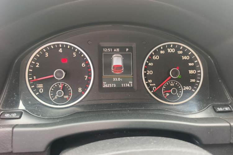 Used Volkswagen Tiguan 2016 330TSI Automatic All-Wheel Drive Luxury Edition Instrument Cluster